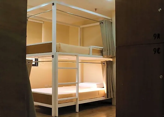Super Oyo 832 The Teepee Place & 2* セブ市